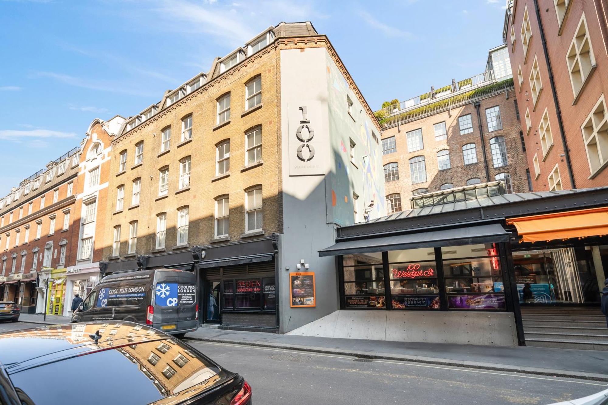 Apartment Stylish In Vibrant Soho Unbeatable Location Wdg